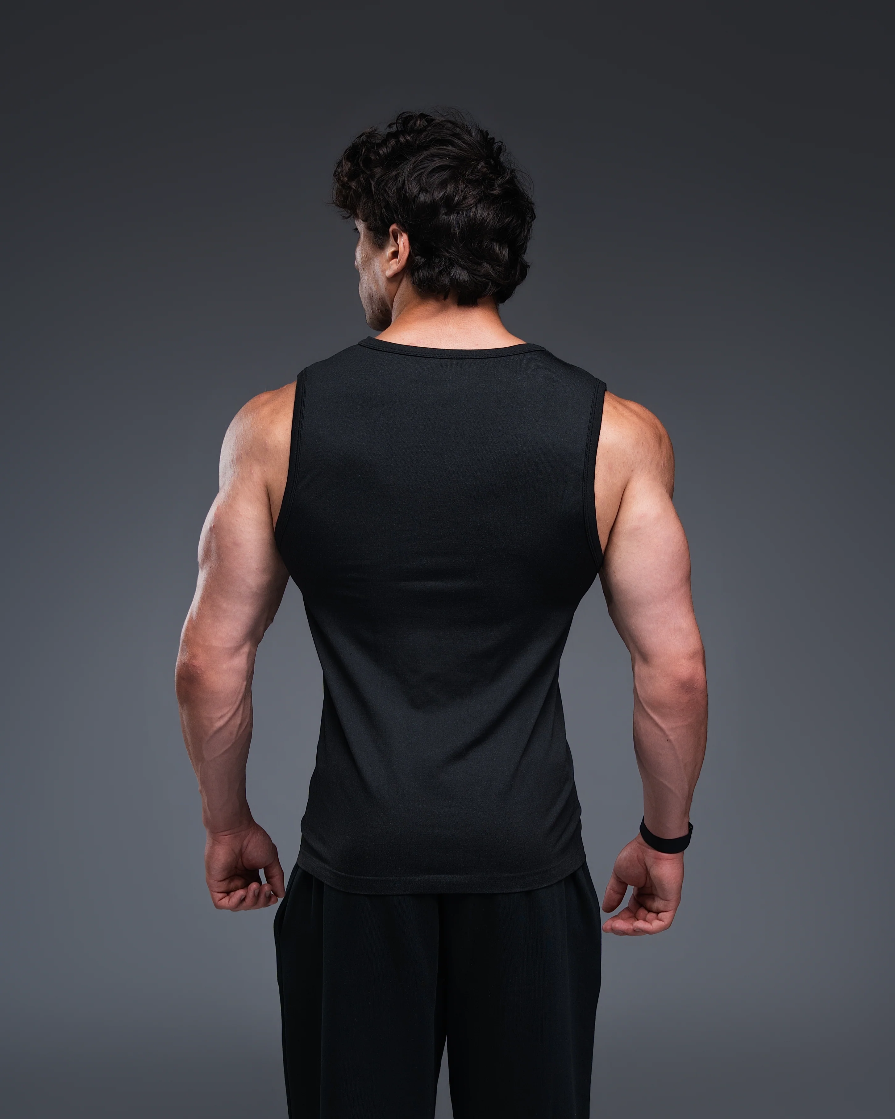 Essential Seamless Cut Off Compression - Image 3