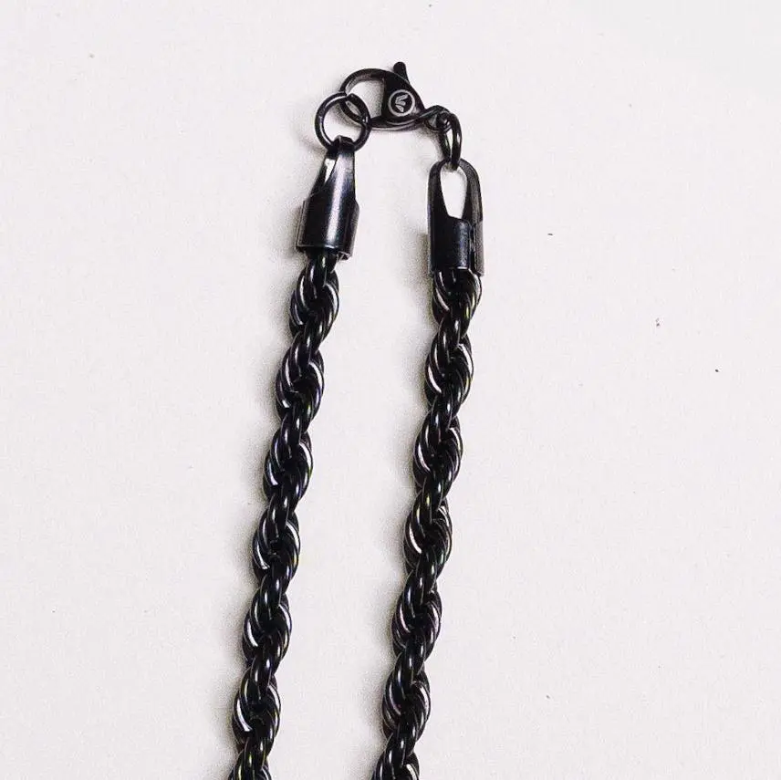 EKKO Chain Necklace - Image 4