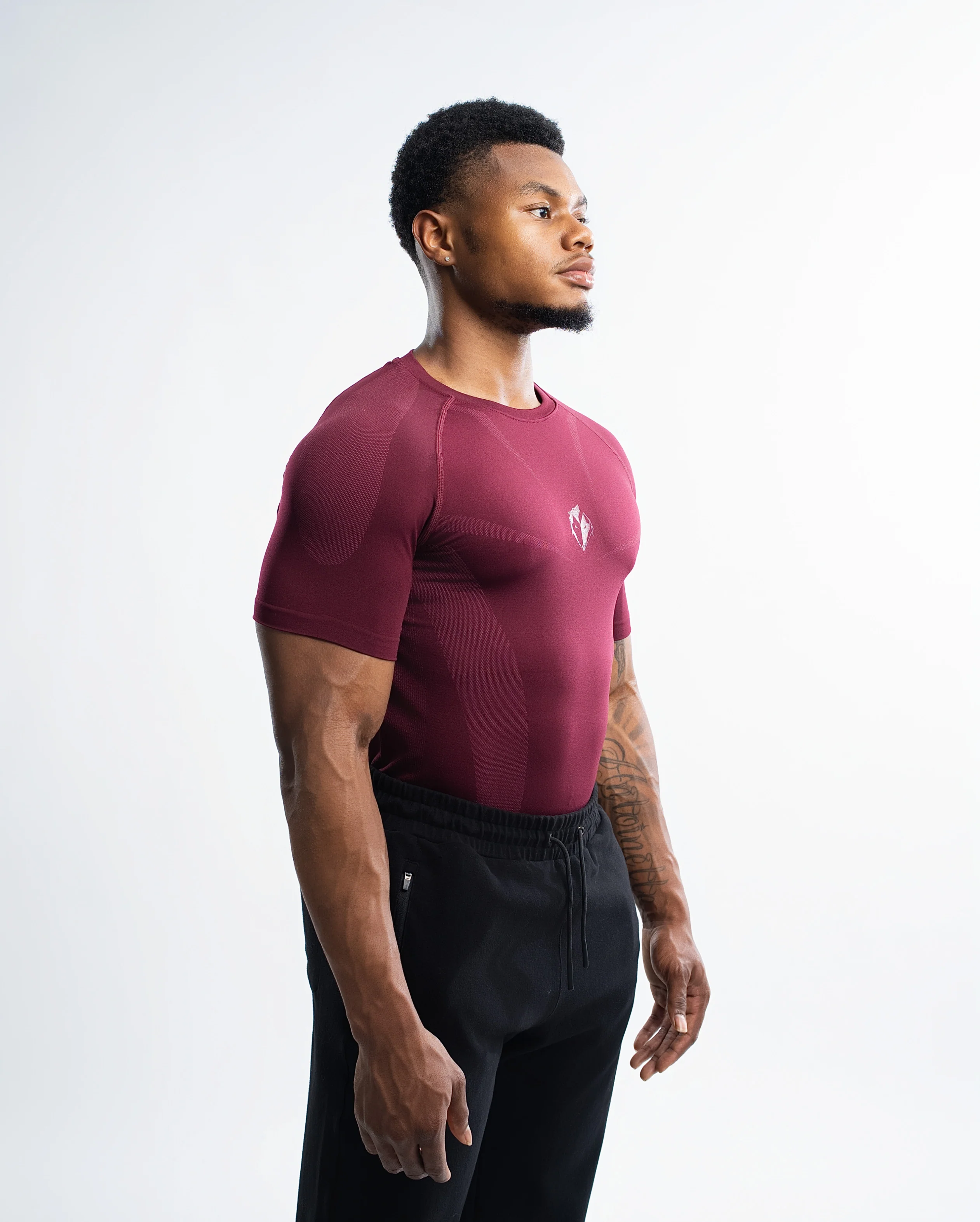 CLEARANCE EVO Men's Seamless Compression Shirt - Image 10