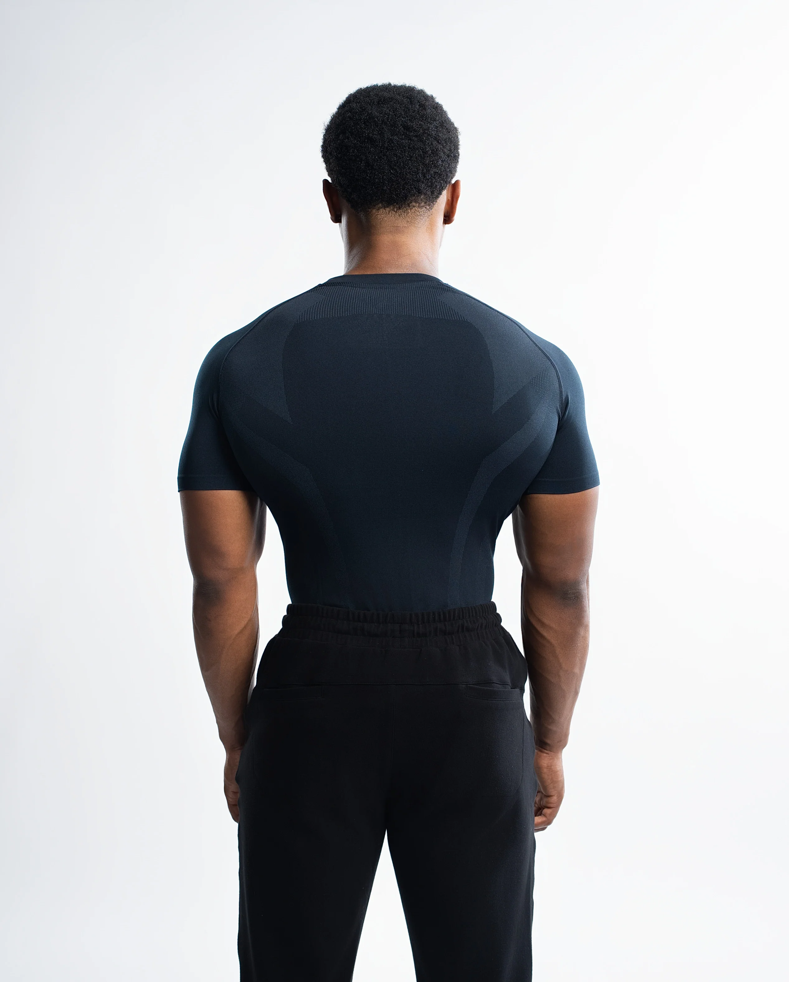 CLEARANCE EVO Men's Seamless Compression Shirt - Image 11